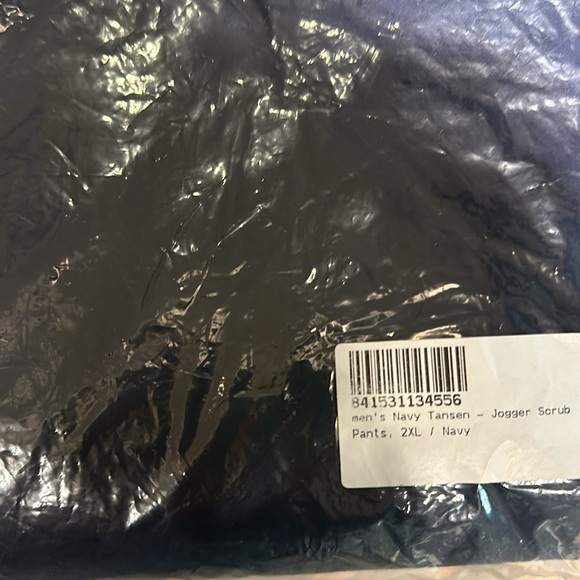 Men’s FIGS Tansen Jogger Scrub Pants - Picture 5 of 5